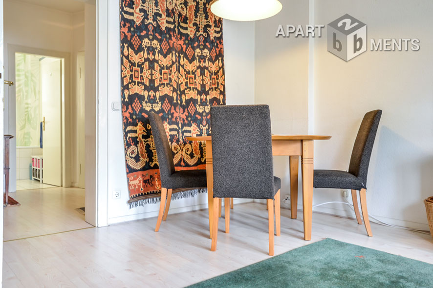 Furnished and centrally located apartment in Cologne-Lindenthal