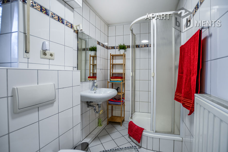 Möbliertes und helles Einlieger-Maisonette-Apartment in Hürth-Hermülheim
