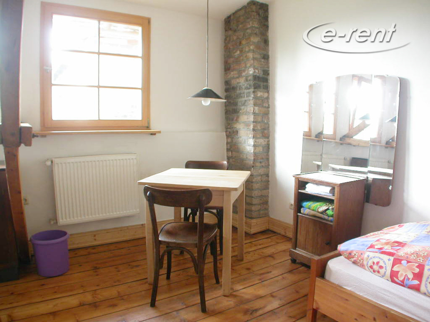 Functionally furnished guest-room in Cologne-Ehrenfeld