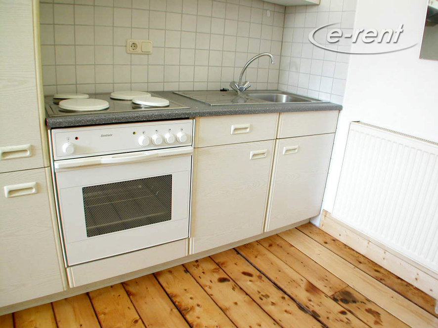 Funktionell möbliertes Zimmer in Köln-Ehrenfeld