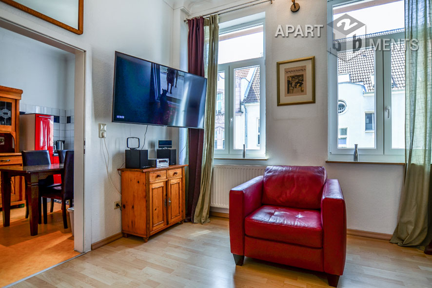 Modern furnished apartment with high ceilings in Cologne-Neustadt-Süd