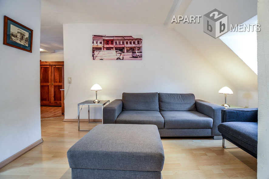 Modern möblierte und zentral gelegene Maisonettewohnung in Köln-Neustadt-Süd