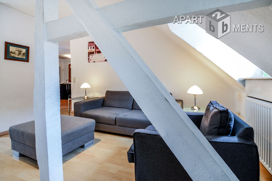 Modern möblierte und zentral gelegene Maisonettewohnung in Köln-Neustadt-Süd