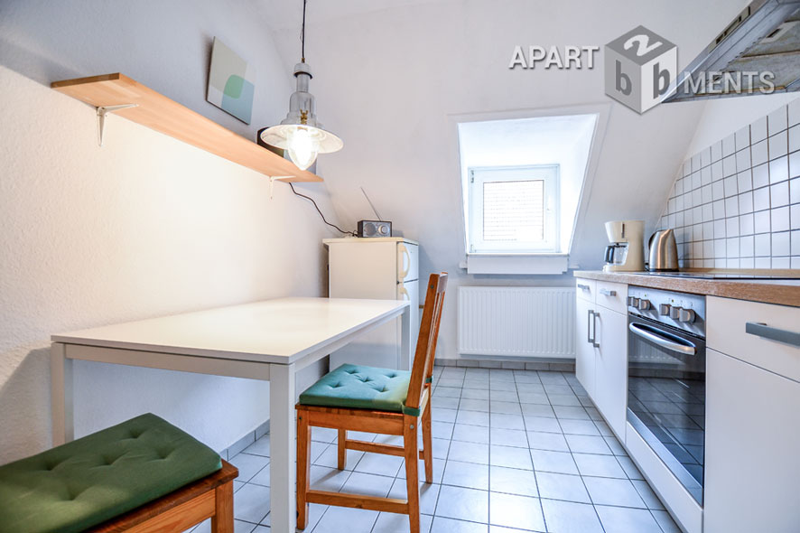 Modern möblierte und zentral gelegene Maisonettewohnung in Köln-Neustadt-Süd