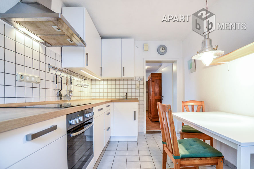 Modern möblierte und zentral gelegene Maisonettewohnung in Köln-Neustadt-Süd