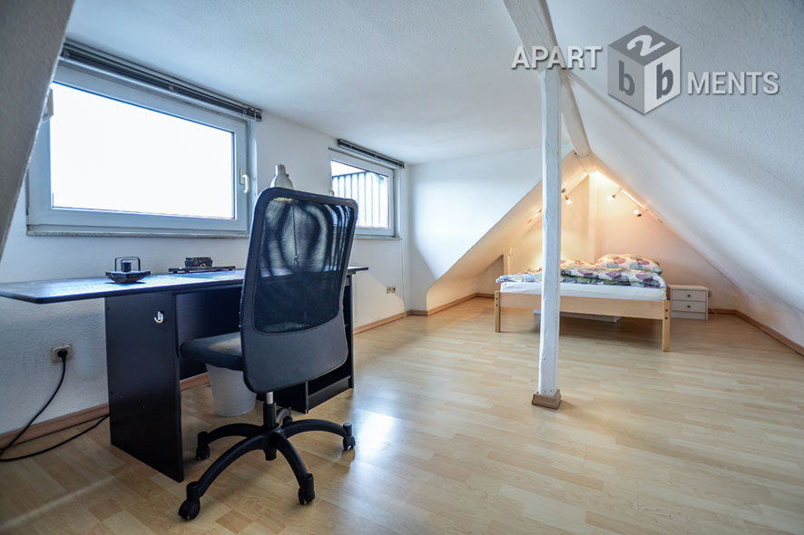 Modern möblierte und zentral gelegene Maisonettewohnung in Köln-Neustadt-Süd