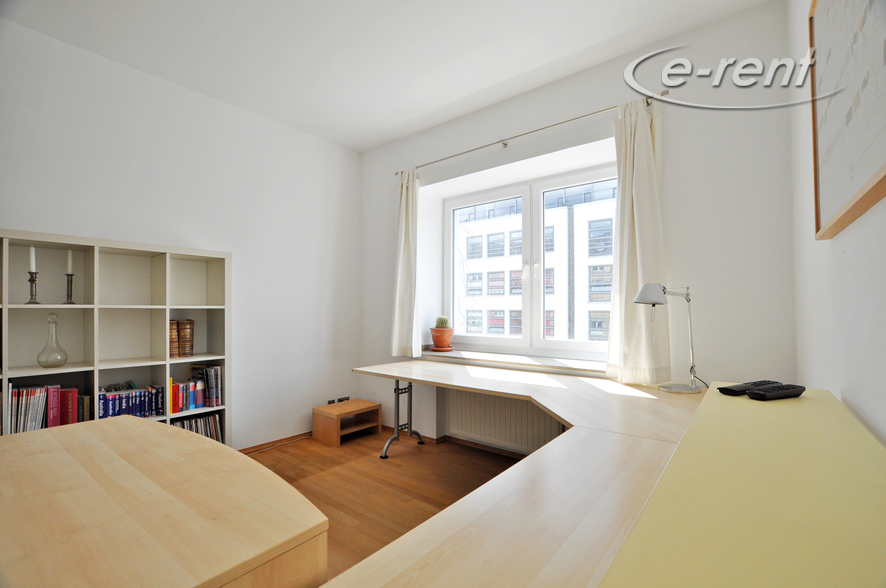 Modern 2 rooms apartment in city-center location