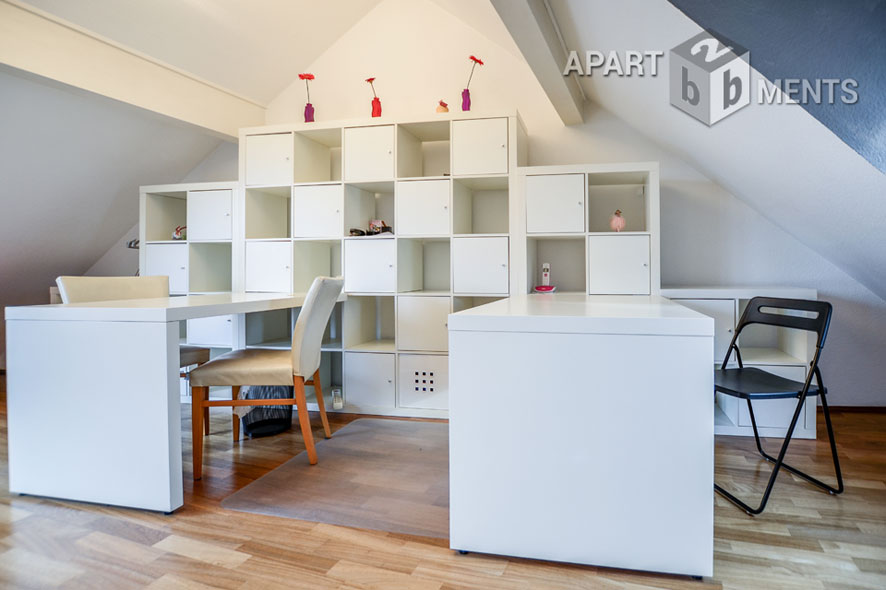 Moderne 4-Zimmer-Maisonette mit guter Ausstattung zentral in Rodenkirchen