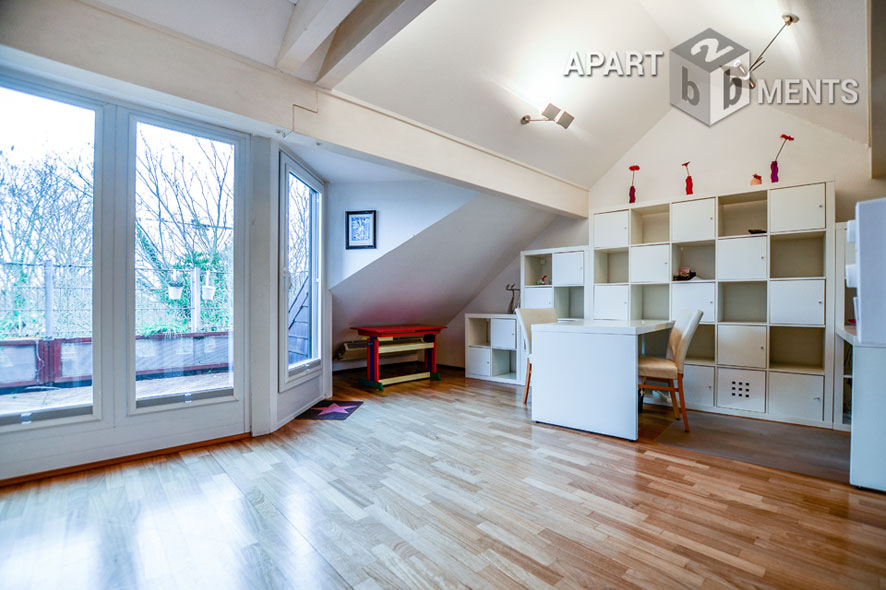 Moderne 4-Zimmer-Maisonette mit guter Ausstattung zentral in Rodenkirchen