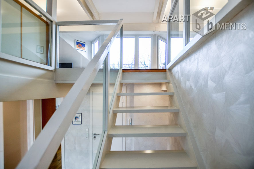 Moderne 4-Zimmer-Maisonette mit guter Ausstattung zentral in Rodenkirchen