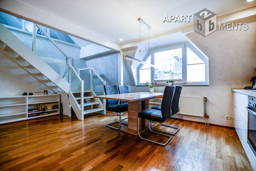 Moderne 4-Zimmer-Maisonette mit guter Ausstattung zentral in Rodenkirchen