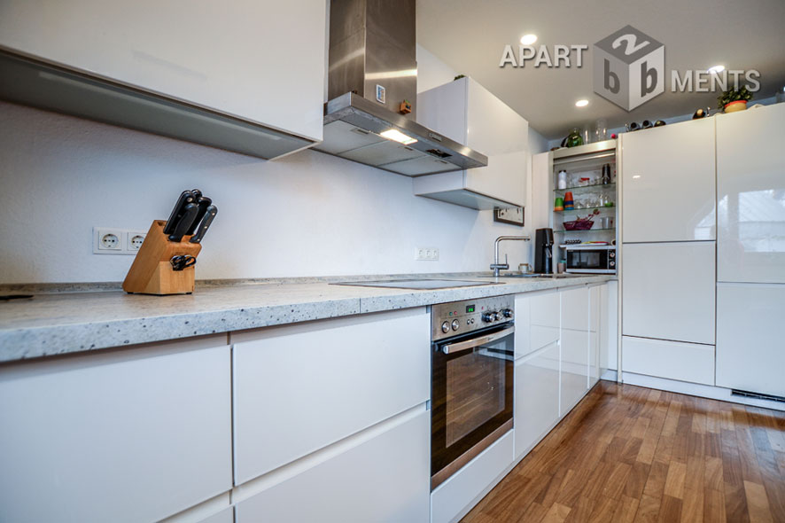 Moderne 4-Zimmer-Maisonette mit guter Ausstattung zentral in Rodenkirchen