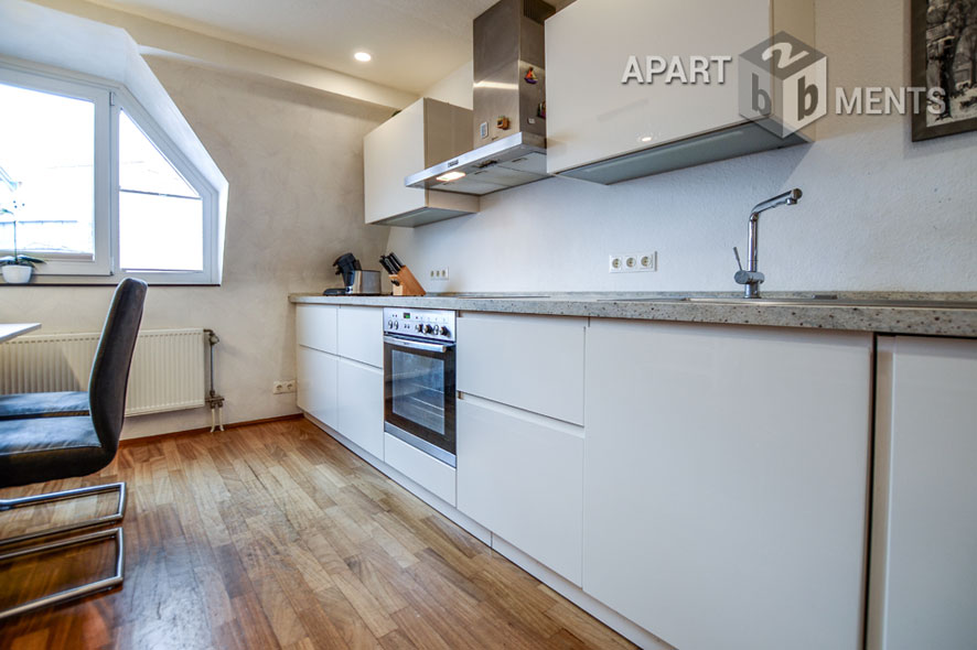 Moderne 4-Zimmer-Maisonette mit guter Ausstattung zentral in Rodenkirchen