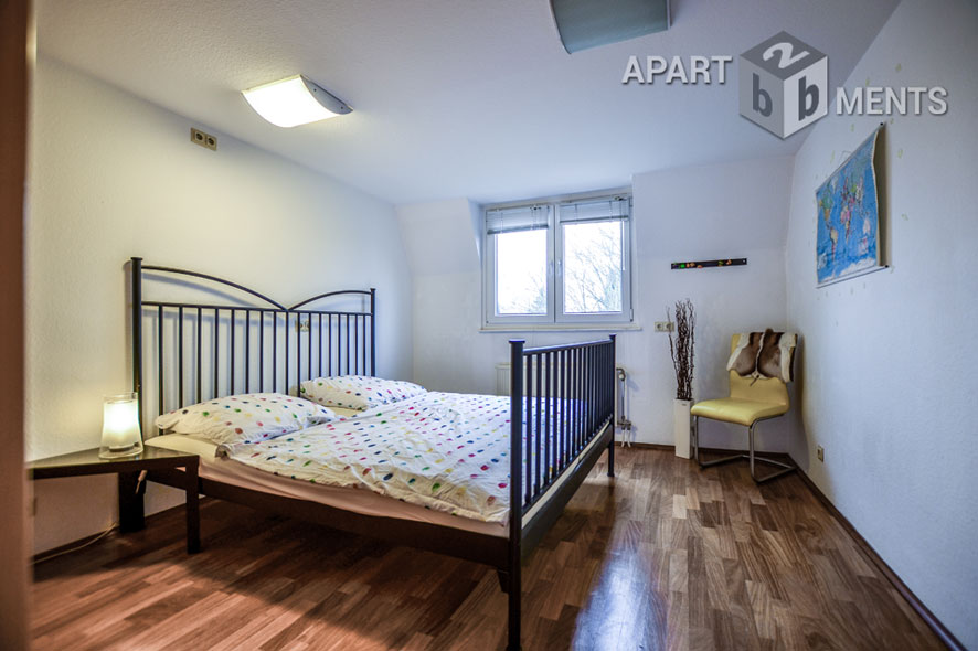 Moderne 4-Zimmer-Maisonette mit guter Ausstattung zentral in Rodenkirchen