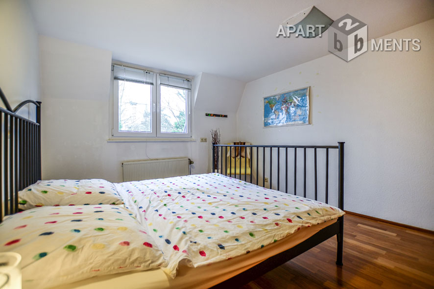 Moderne 4-Zimmer-Maisonette mit guter Ausstattung zentral in Rodenkirchen