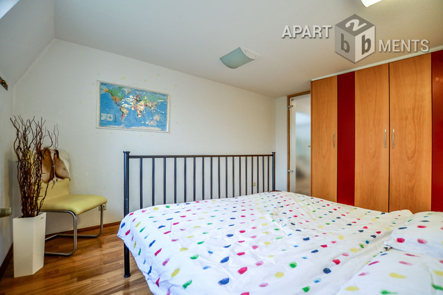 Moderne 4-Zimmer-Maisonette mit guter Ausstattung zentral in Rodenkirchen