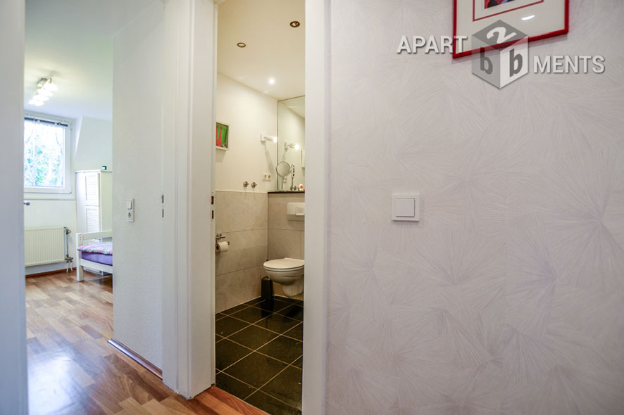 Moderne 4-Zimmer-Maisonette mit guter Ausstattung zentral in Rodenkirchen
