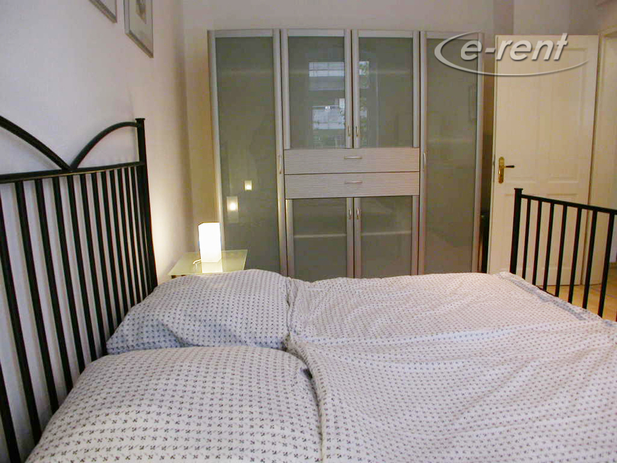 Modern möblierte und helle Wohnung in Köln-Neuehrenfeld