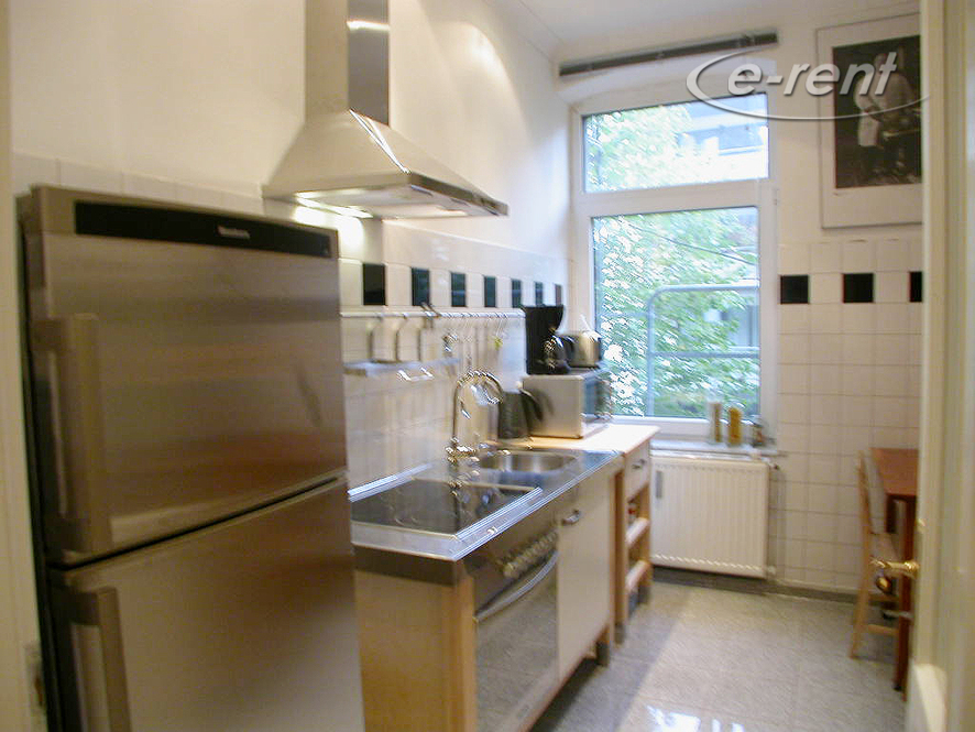 Modern möblierte und helle Wohnung in Köln-Neuehrenfeld