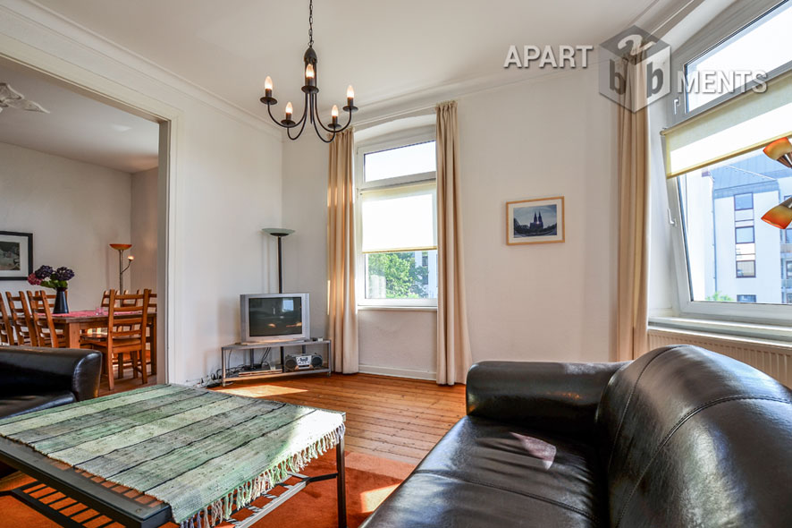 Möblierte 4-Zimmer-Wohnung in Köln-Mülheim mit Panoramablick auf den Rhein