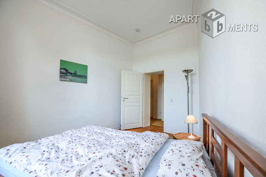 Möblierte 4-Zimmer-Wohnung in Köln-Mülheim mit Panoramablick auf den Rhein