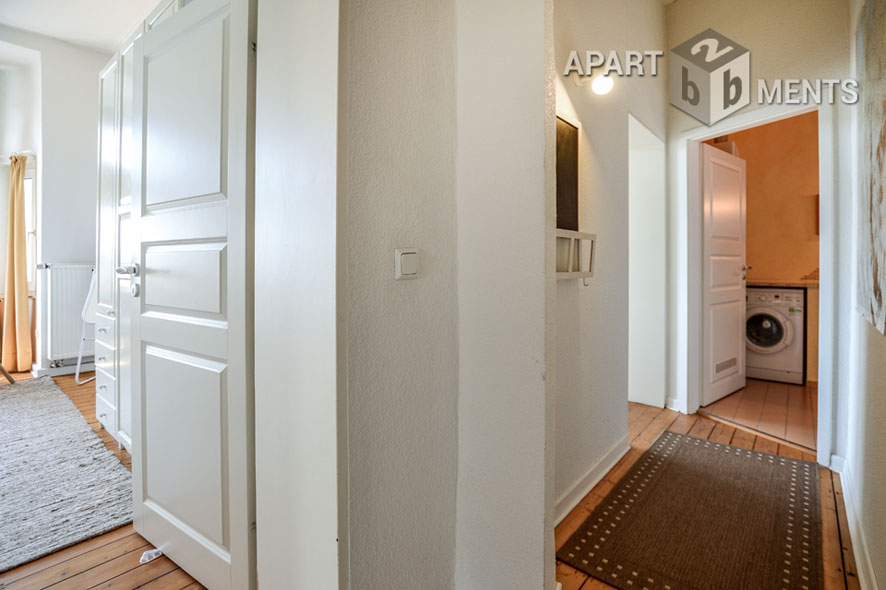 Möblierte 4-Zimmer-Wohnung in Köln-Mülheim mit Panoramablick auf den Rhein