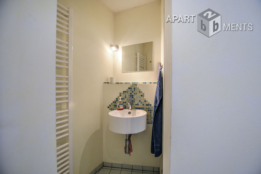 Möblierte 4-Zimmer-Wohnung in Köln-Mülheim mit Panoramablick auf den Rhein