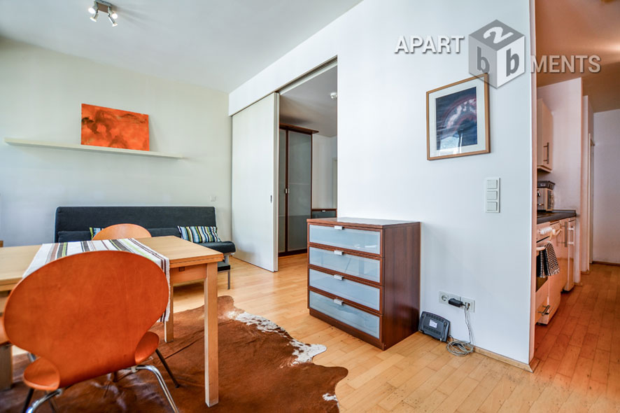 Modern möbliertes und zentral gelegenes Apartment in Köln-Altstadt-Süd