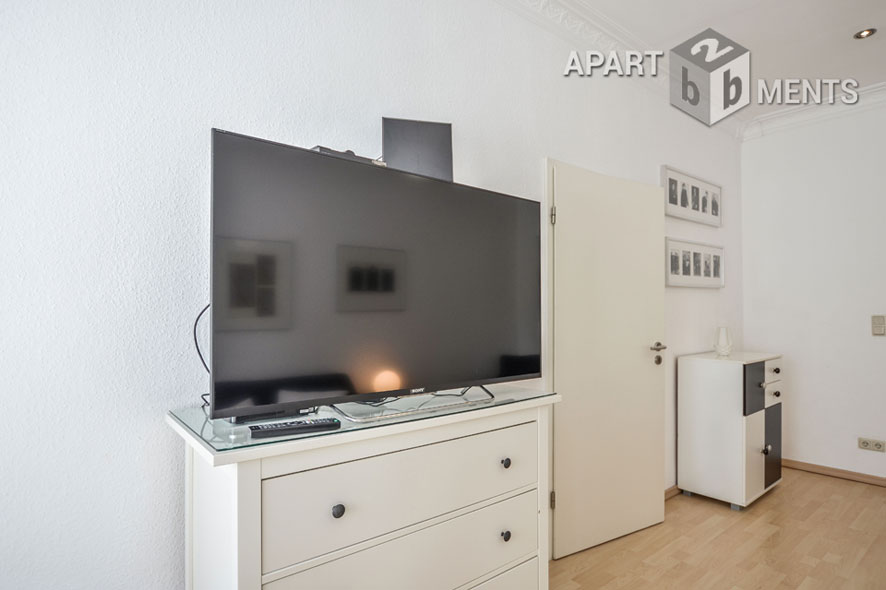 Modernly furnished and centrally located apartment in Cologne-Altstadt-Nord