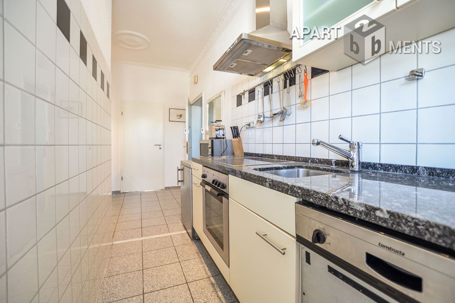 Modernly furnished and centrally located apartment in Cologne-Altstadt-Nord