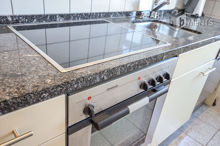 Modernly furnished and centrally located apartment in Cologne-Altstadt-Nord