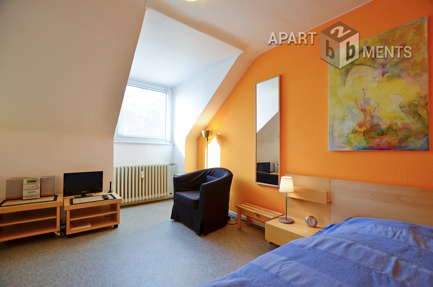 Modern furnished and centrally located apartment in Cologne-Altstadt-Nord