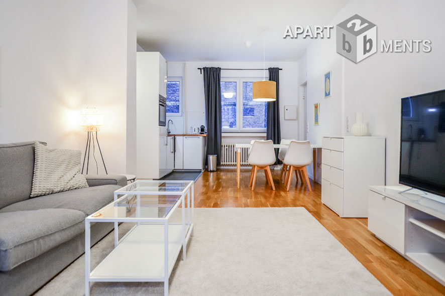 Modern möblierte und rheinnahe Wohnung in Köln-Altstadt-Nord