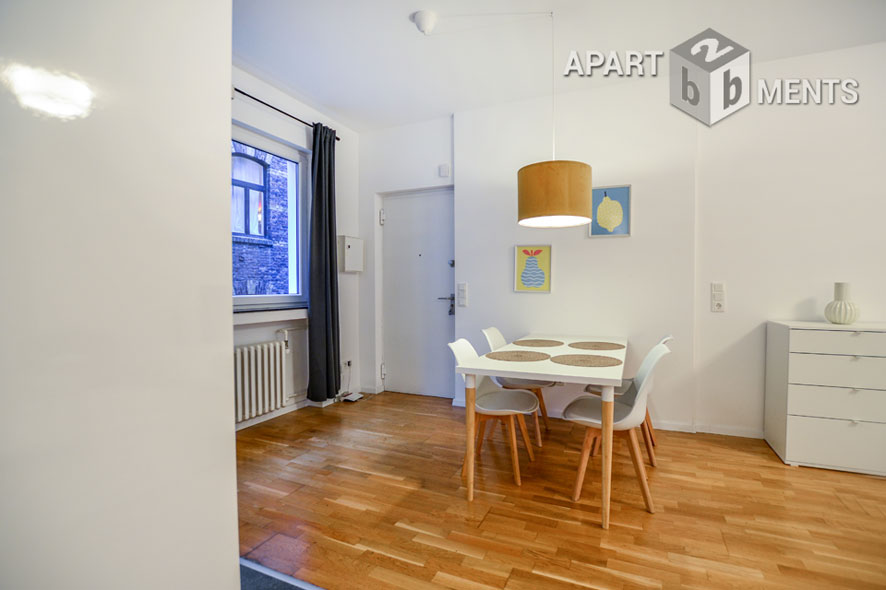 Modern möblierte und rheinnahe Wohnung in Köln-Altstadt-Nord