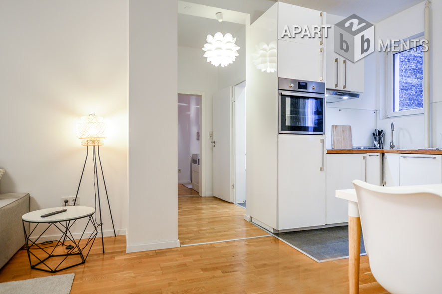 Modern möblierte und rheinnahe Wohnung in Köln-Altstadt-Nord