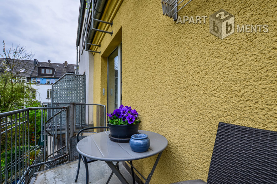 Modern möblierte Wohnung mit Südbalkon in Köln-Sülz