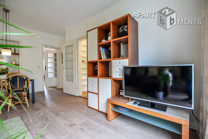 Modern möblierte Wohnung mit Südbalkon in Köln-Sülz