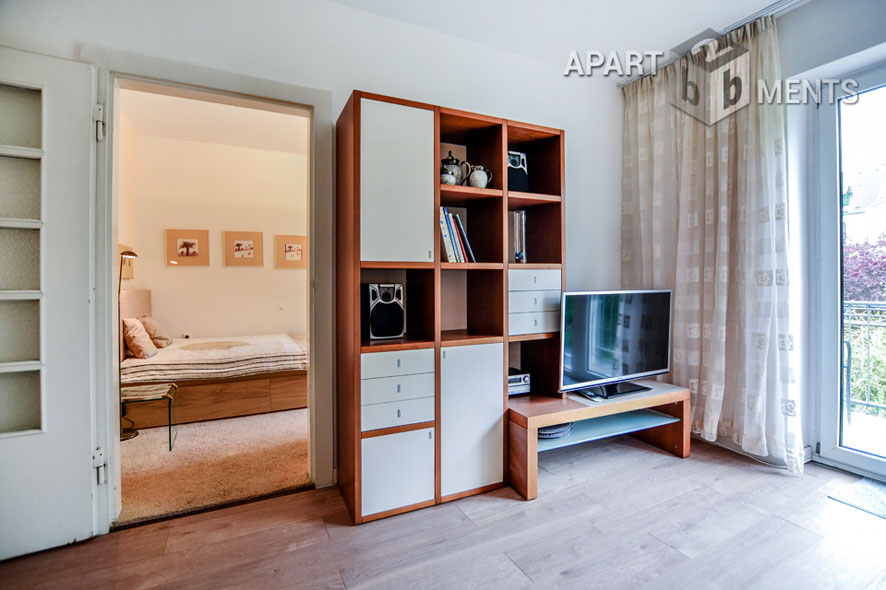 Modern möblierte Wohnung mit Südbalkon in Köln-Sülz