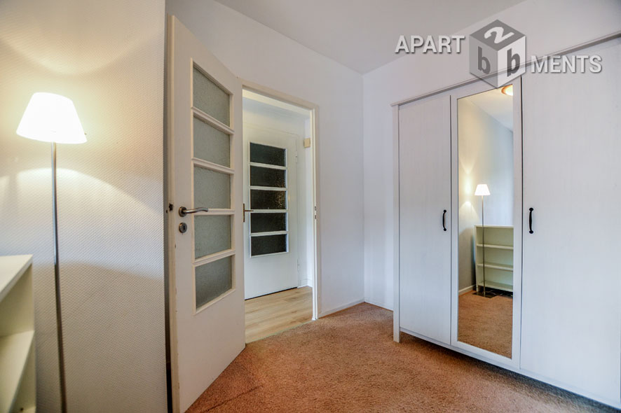 Modern möblierte Wohnung mit Südbalkon in Köln-Sülz