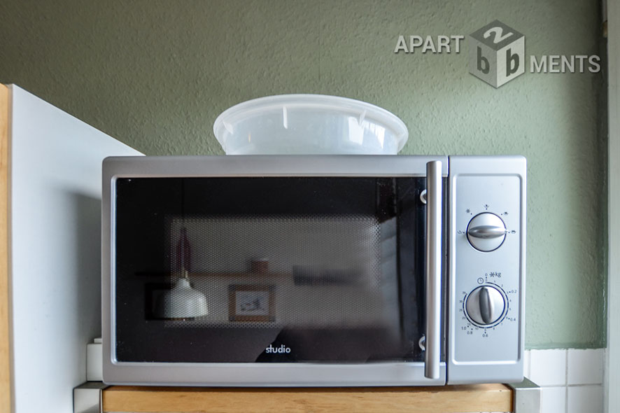 Modern möblierte Wohnung mit Südbalkon in Köln-Sülz