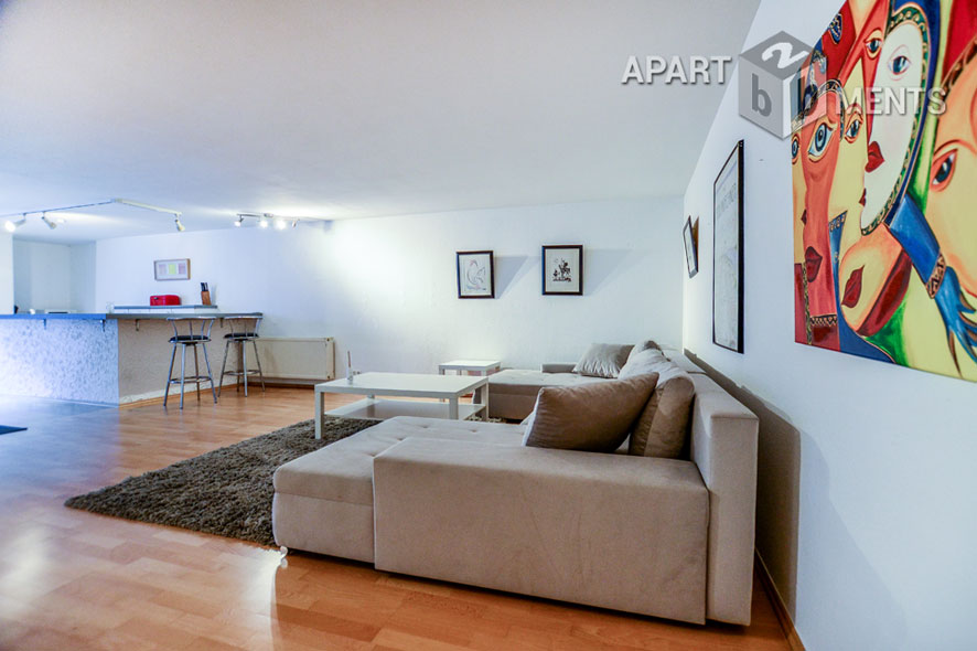 Modern möblierte und ruhige Wohnung mit kleiner Terrasse in Köln-Hahnwald