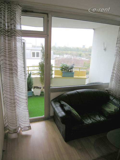 Modern möbliertes Apartment mit Balkon in Köln-Zollstock