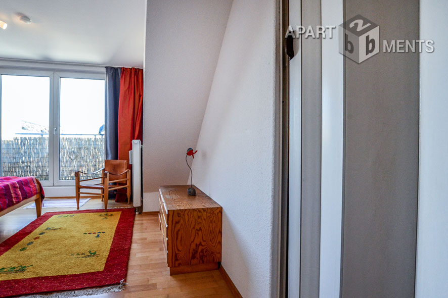 Modern möblierte Wohnung mit drei Balkonen in Köln-Altstadt-Nord