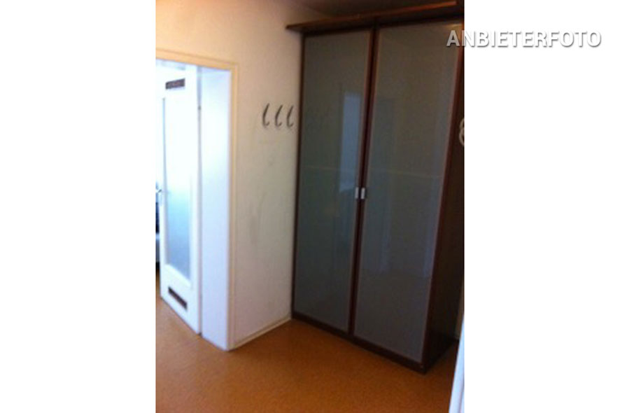 Modern möblierte Wohnung mit Balkon in Köln-Altstadt-Nord