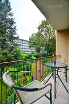Modern möblierte Wohnung mit Balkon zum Garten in Köln-Mülheim