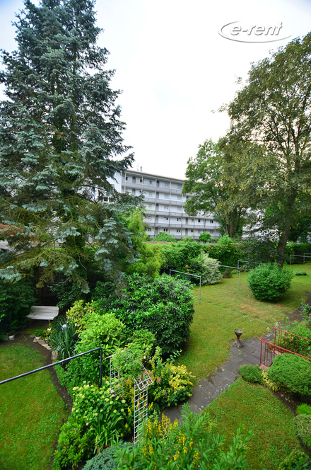 Modernly furnished apartment with balcony facing the garden in Cologne-Mülheim