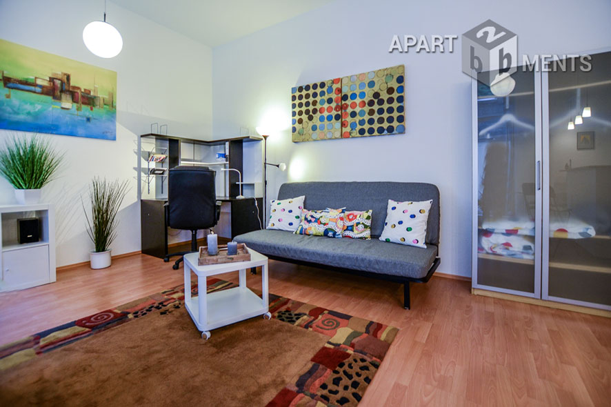 Modern möbliertes Apartment mit Empore in Köln-Neustadt-Nord