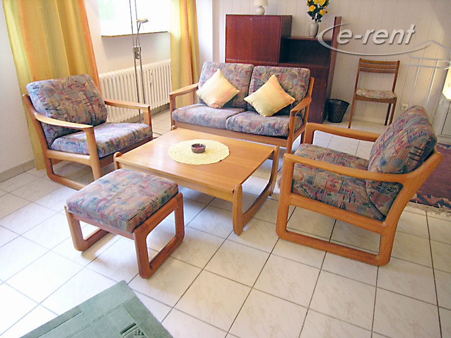 Spacious and modernly furnished apartment in Cologne-Heimersdorf