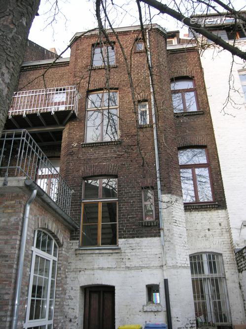 Zeitlos möbliertes Apartement mit begrüntem Innenhof in Köln-Ehrenfeld