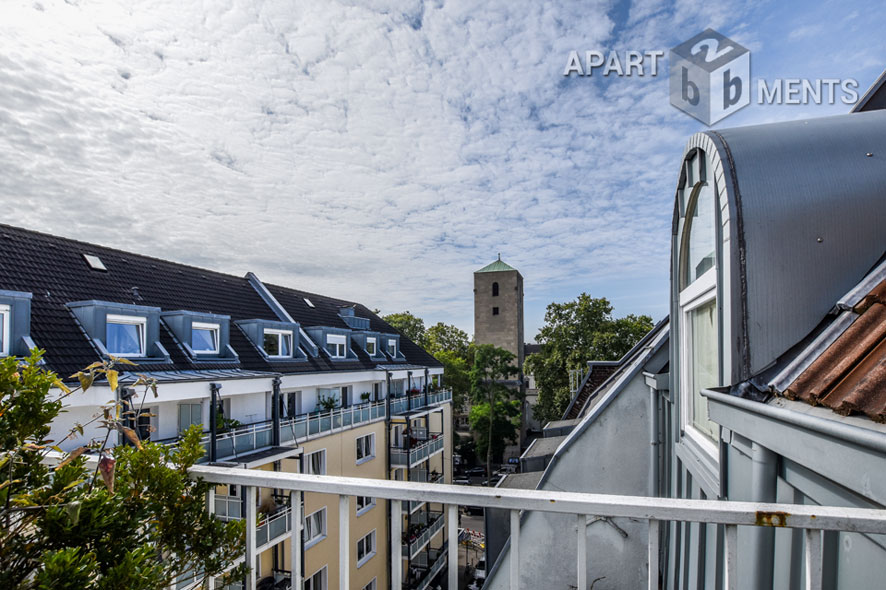 Möblierte geräumige Penthousewohnung im Maisonettestil in Köln-Neustadt-Süd